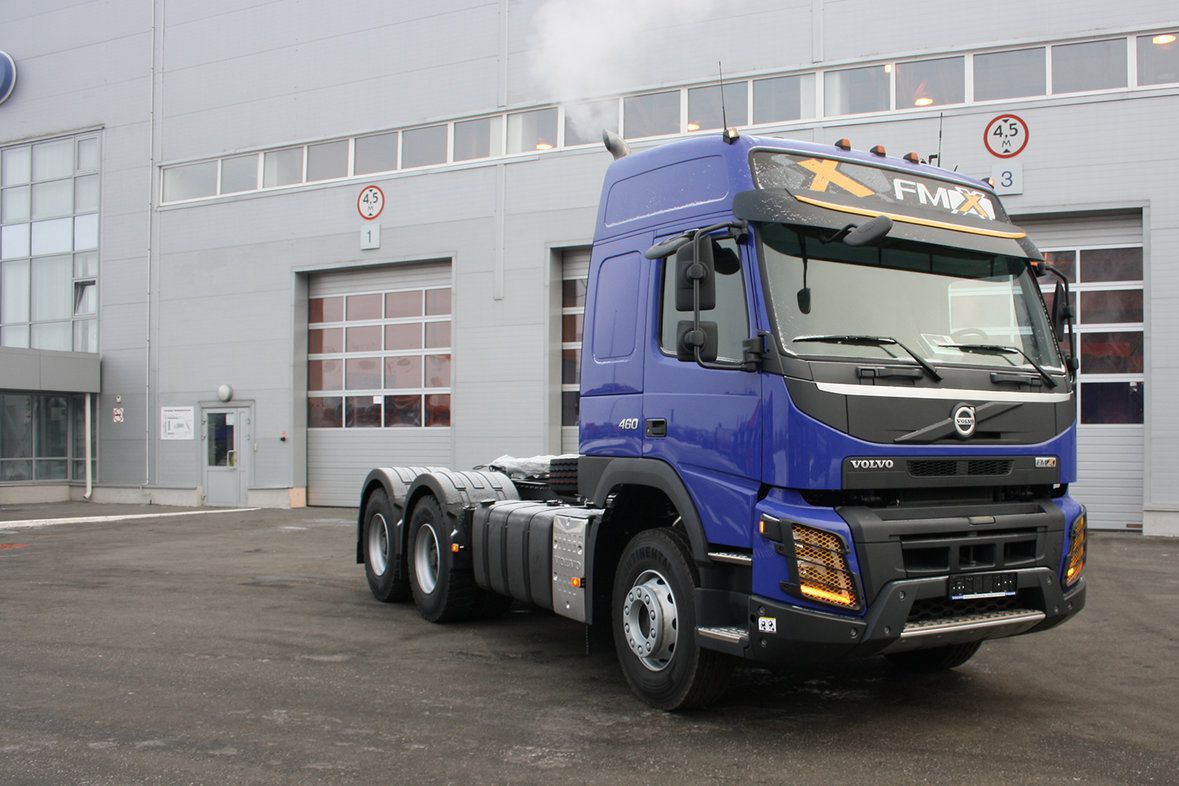 Вольво бу 6х4. Вольво FMX 6x6 тягач. Volvo FMX 6x4 тягач. Вольво ФМ 6х4 тягач. Вольво FMX 6x6 седельный тягач.