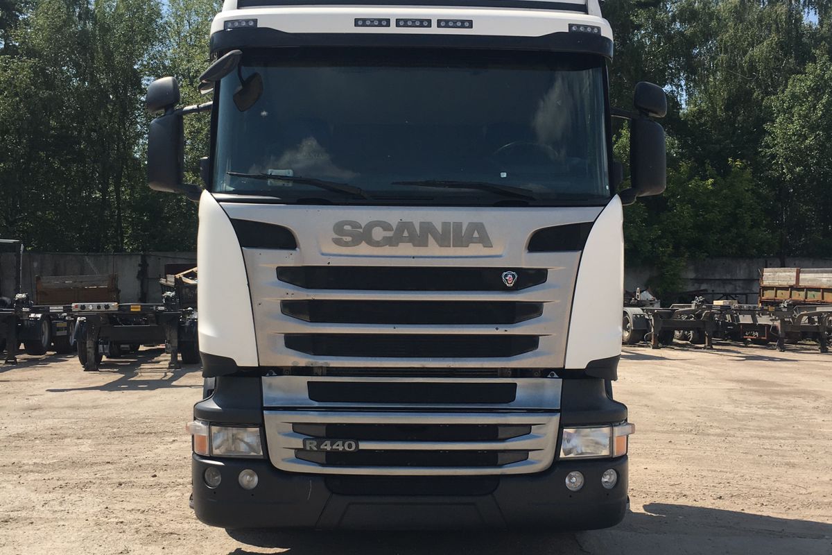 Тягач Scania R 440 LA - купить в Москве