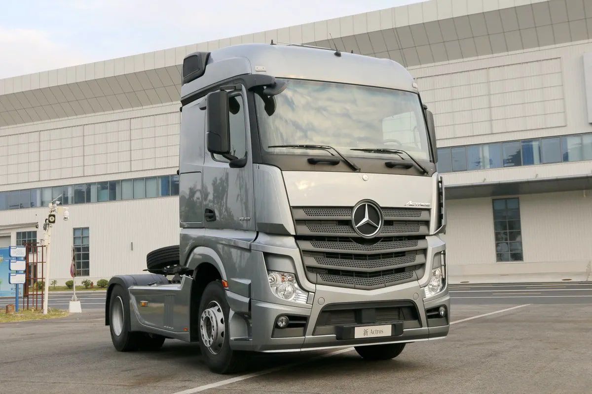 Тягач Mercedes-Benz Actros 1848 - купить в Москве